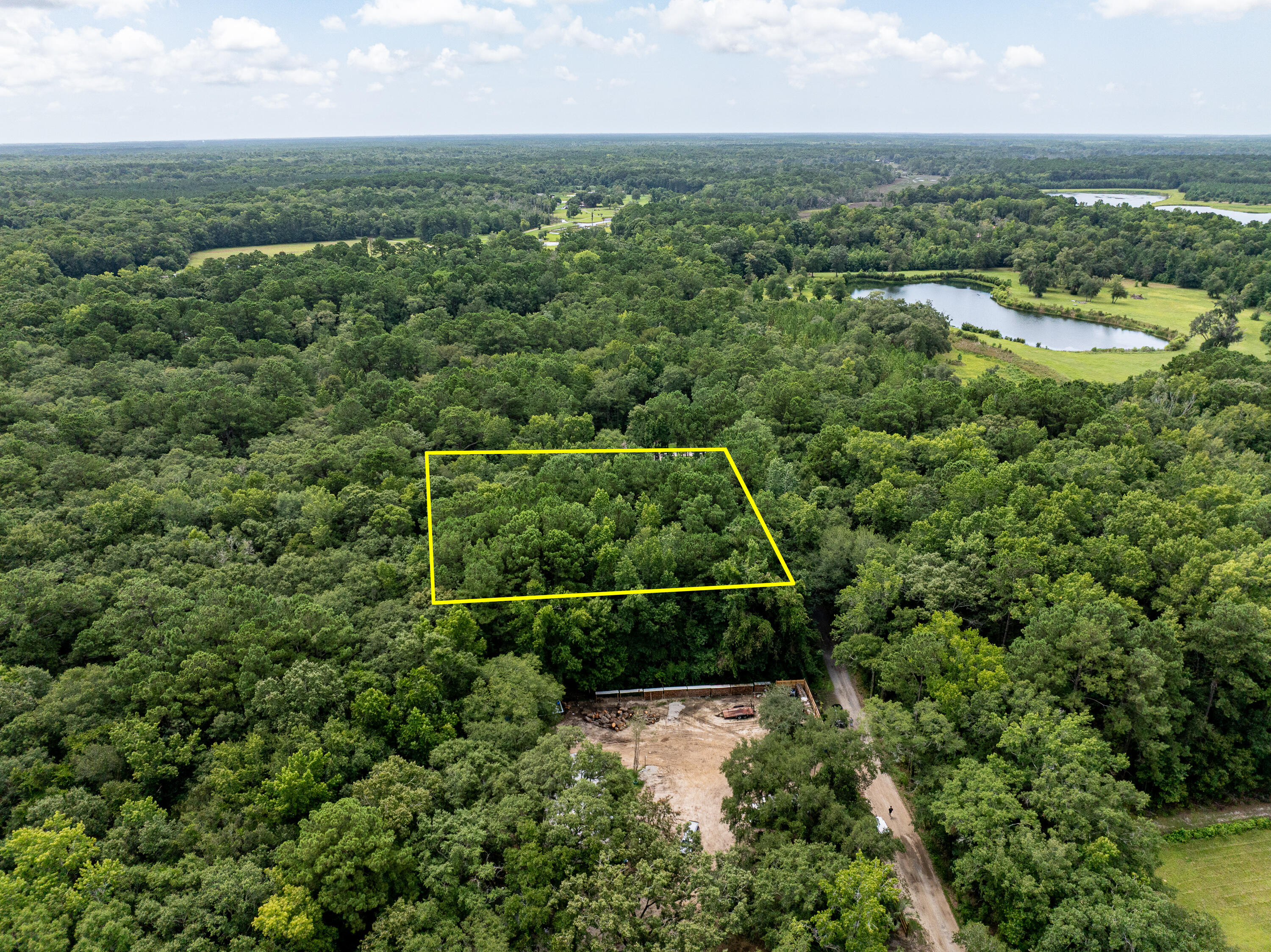 00 Corbetts Alley Lot 14