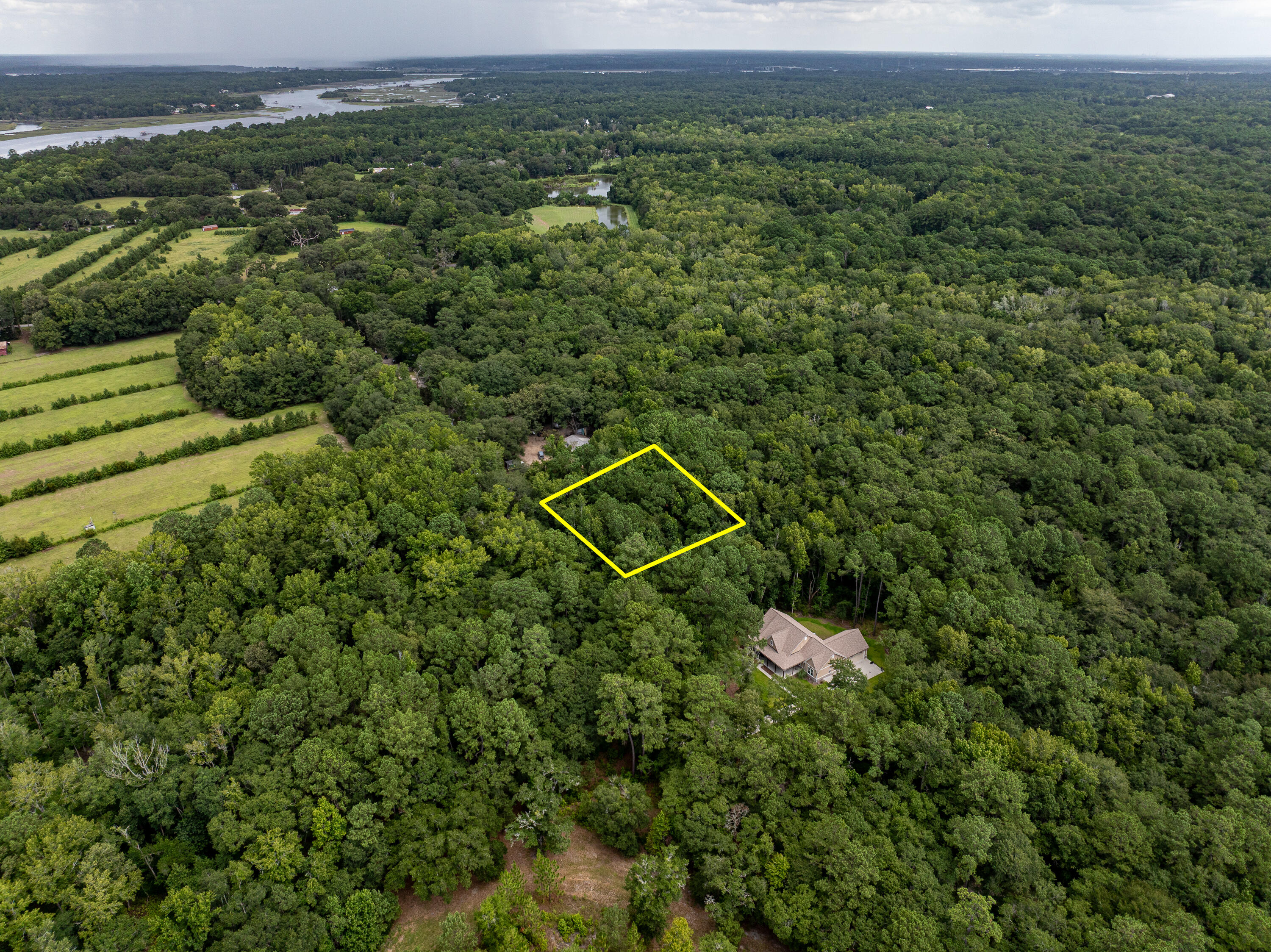 00 Corbetts Alley Lot 14