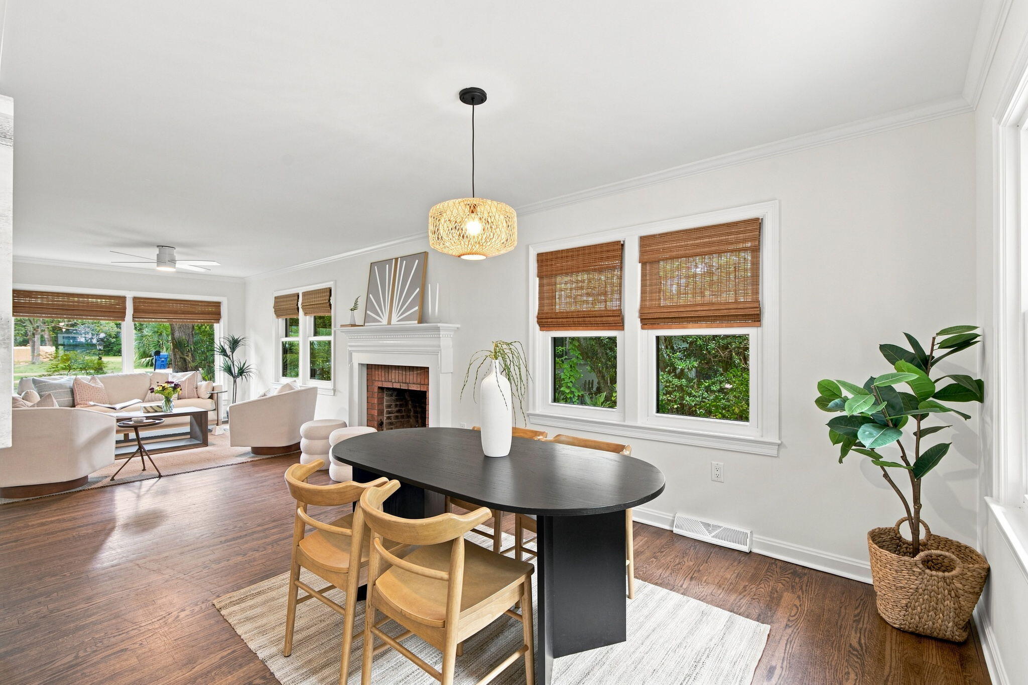 630 W Oak Forest Drive