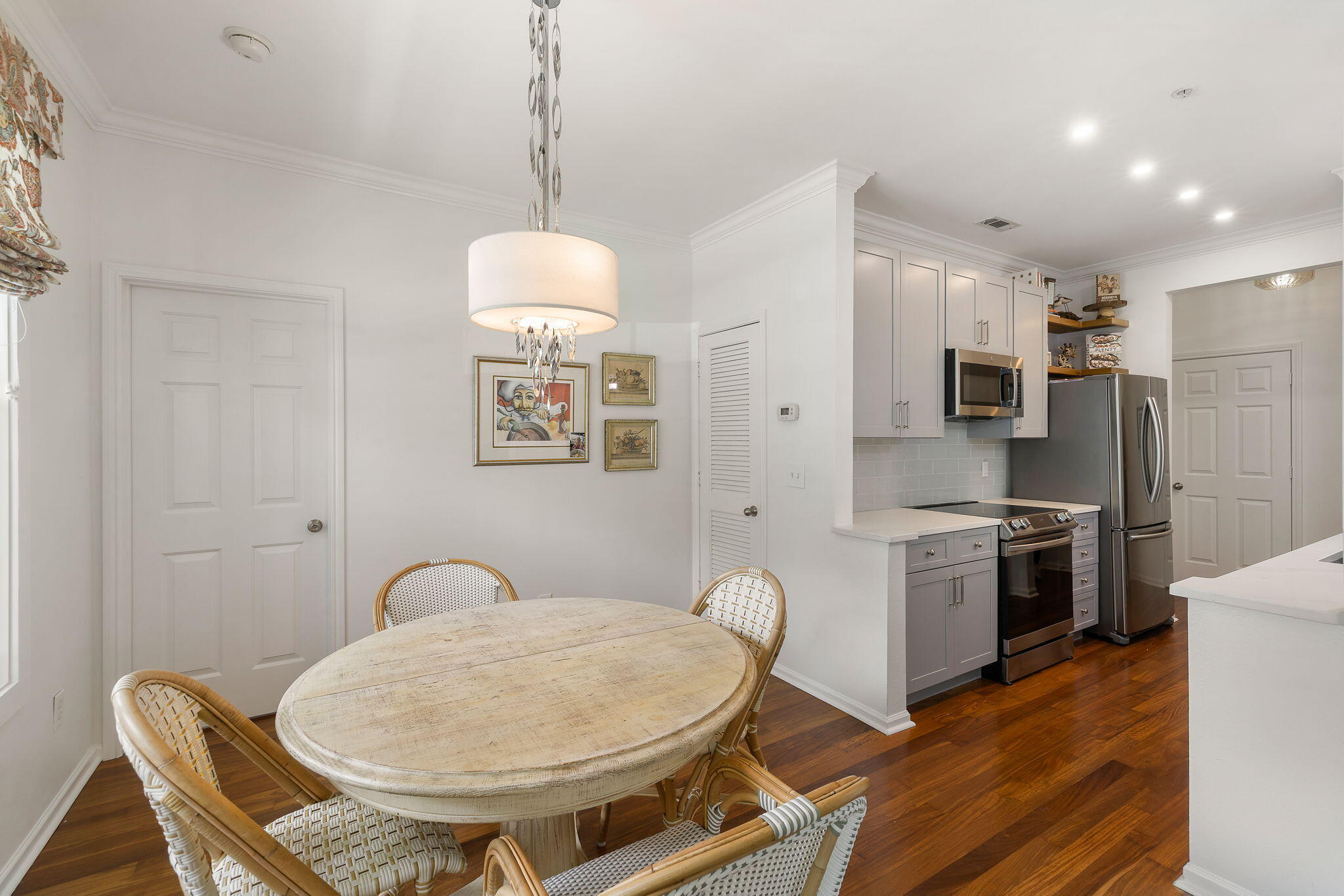 130 River Landing Drive # 6102