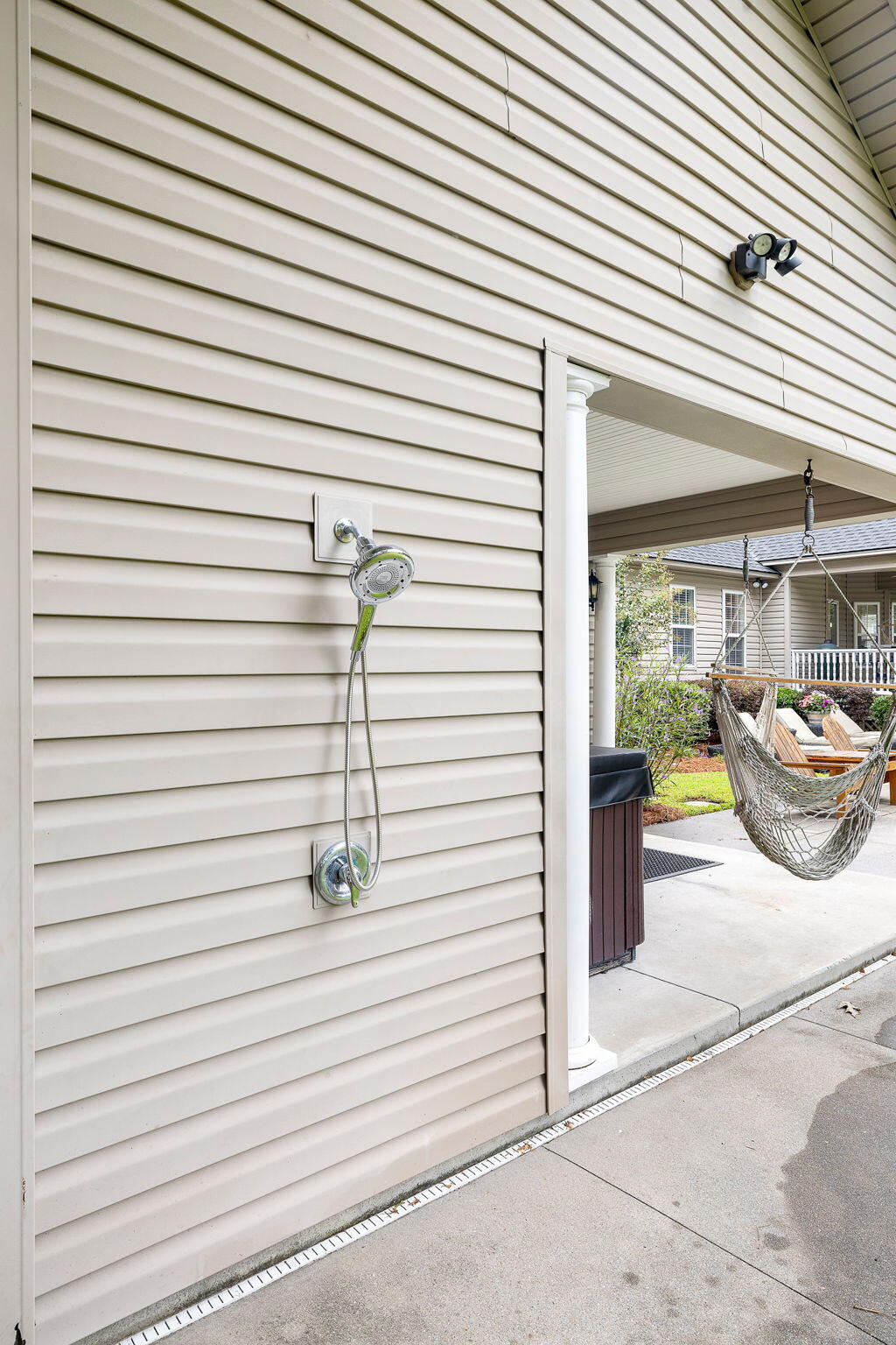 106 Jamesford Street