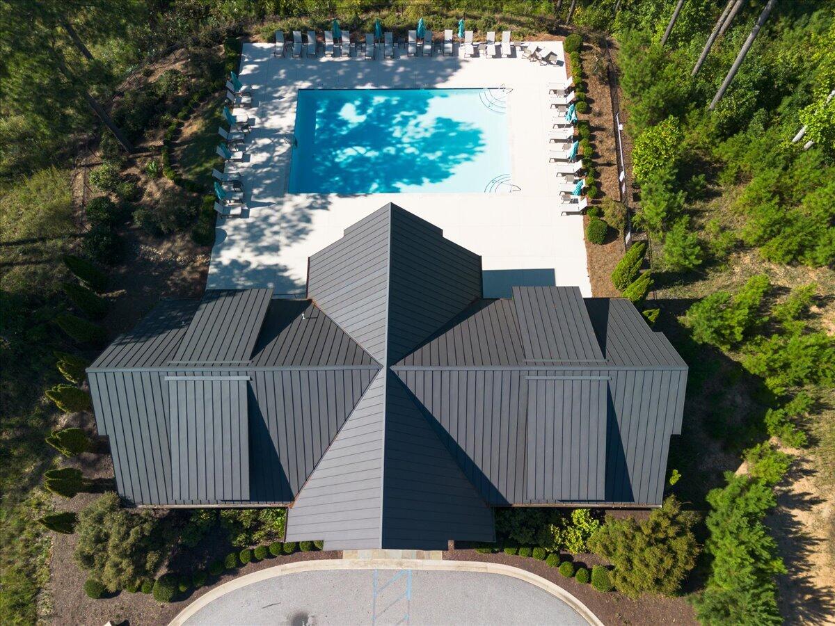6 Featherstone Court