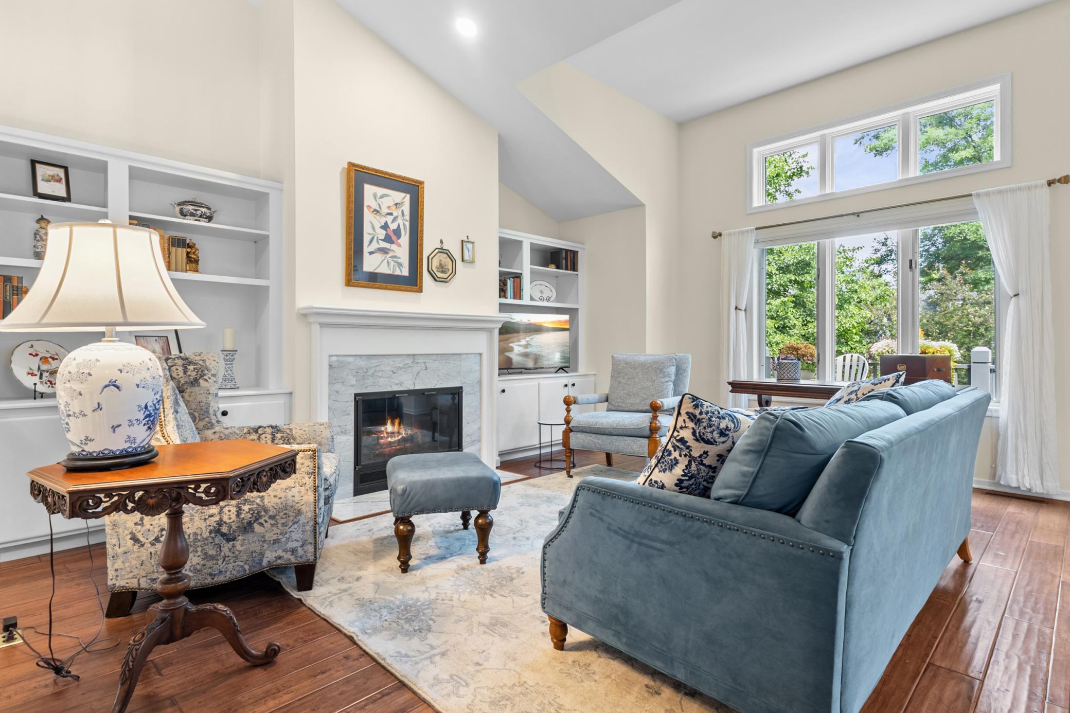 Elegant Minnetonka Townhome photo