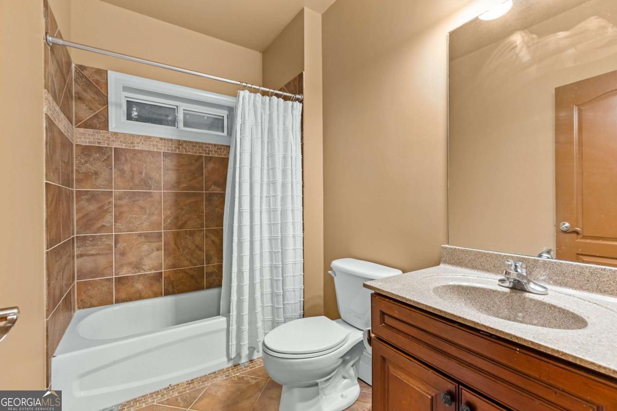 7010 Tree House Way Way