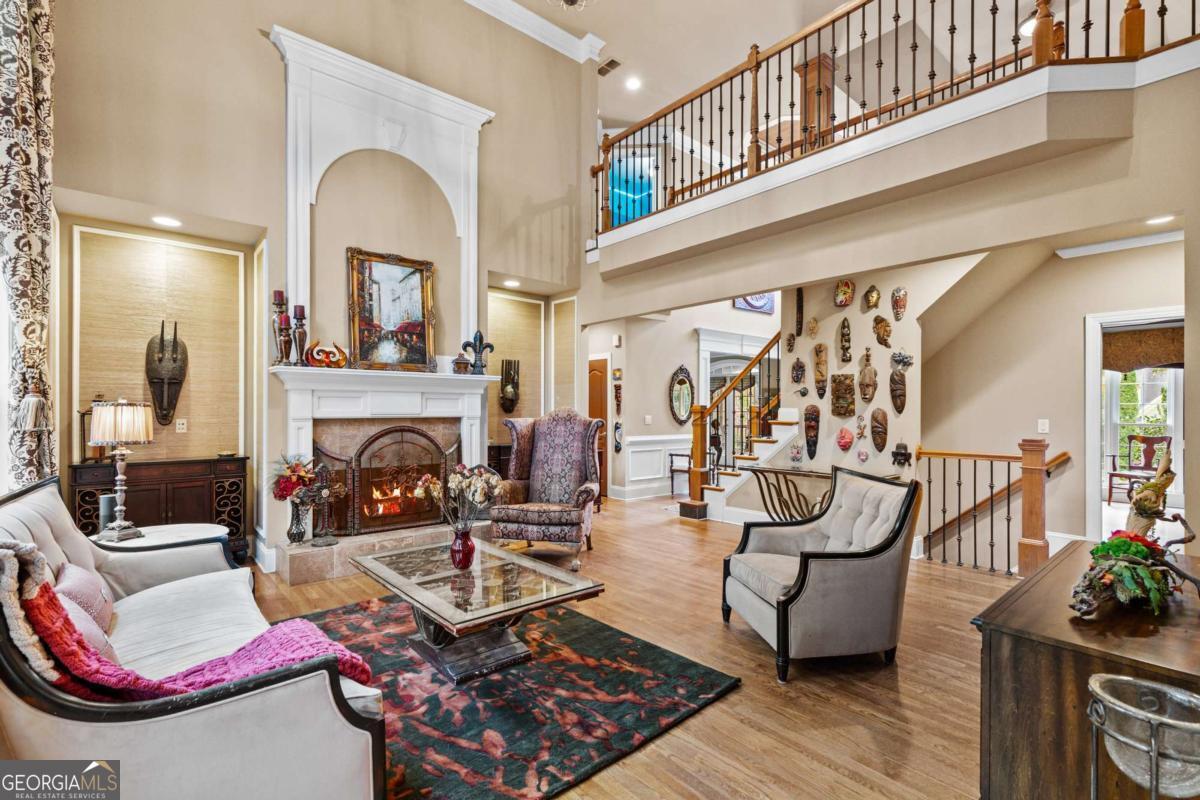 7010 Tree House Way Way