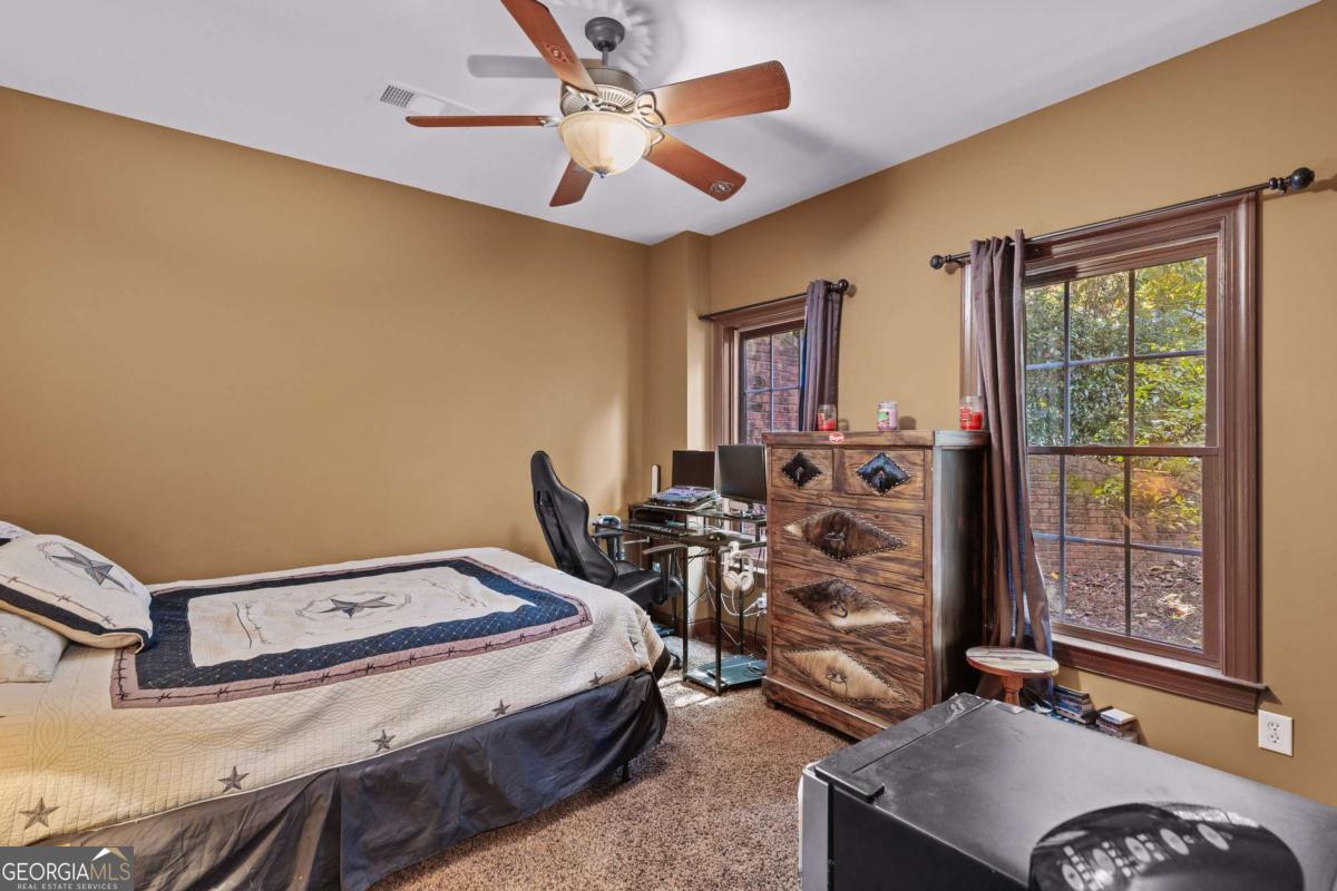 7010 Tree House Way Way