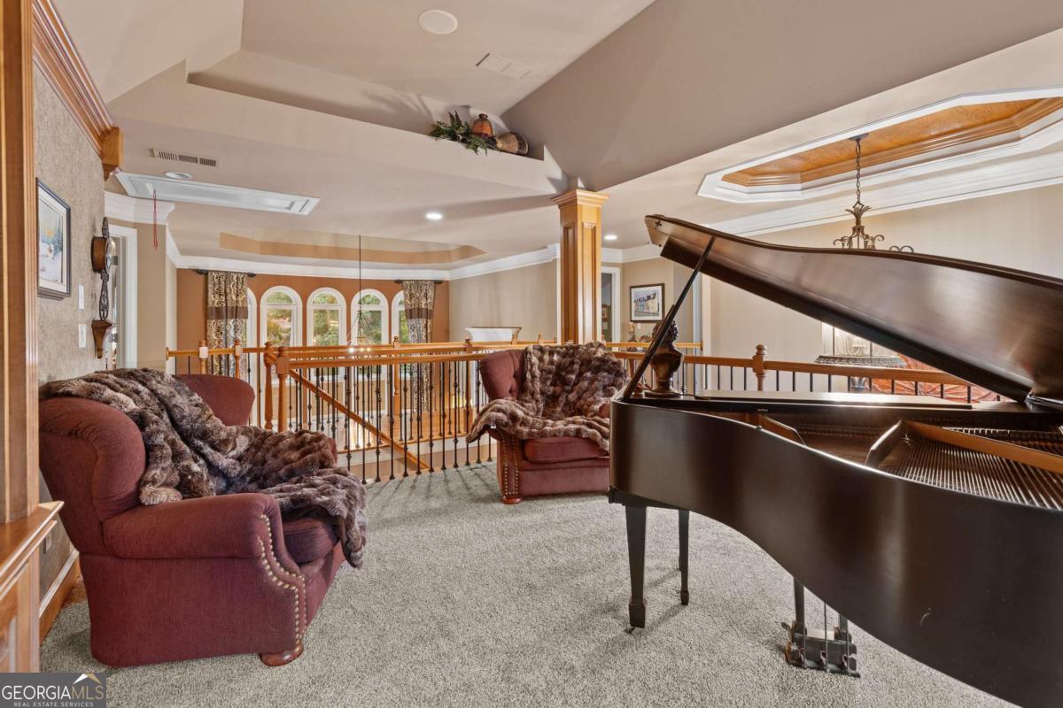 7010 Tree House Way Way