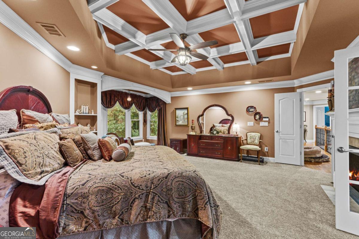 7010 Tree House Way Way