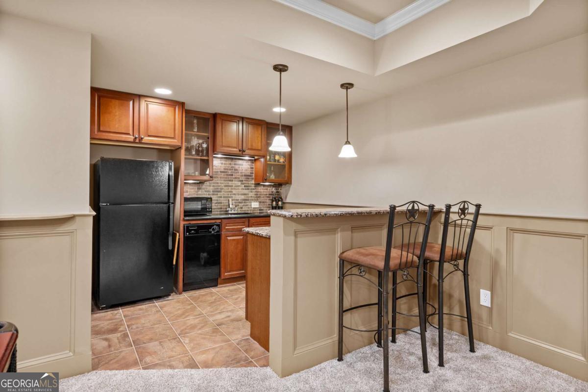 7010 Tree House Way Way