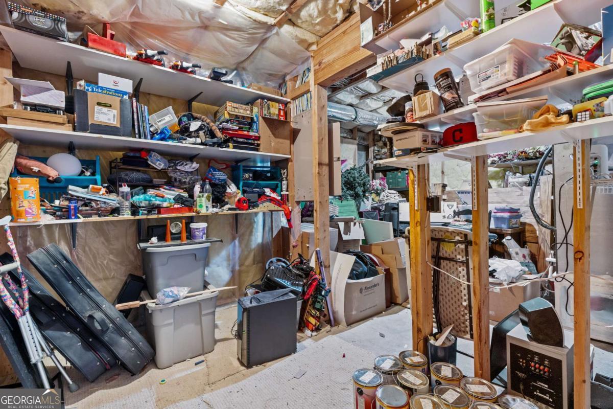 7010 Tree House Way Way