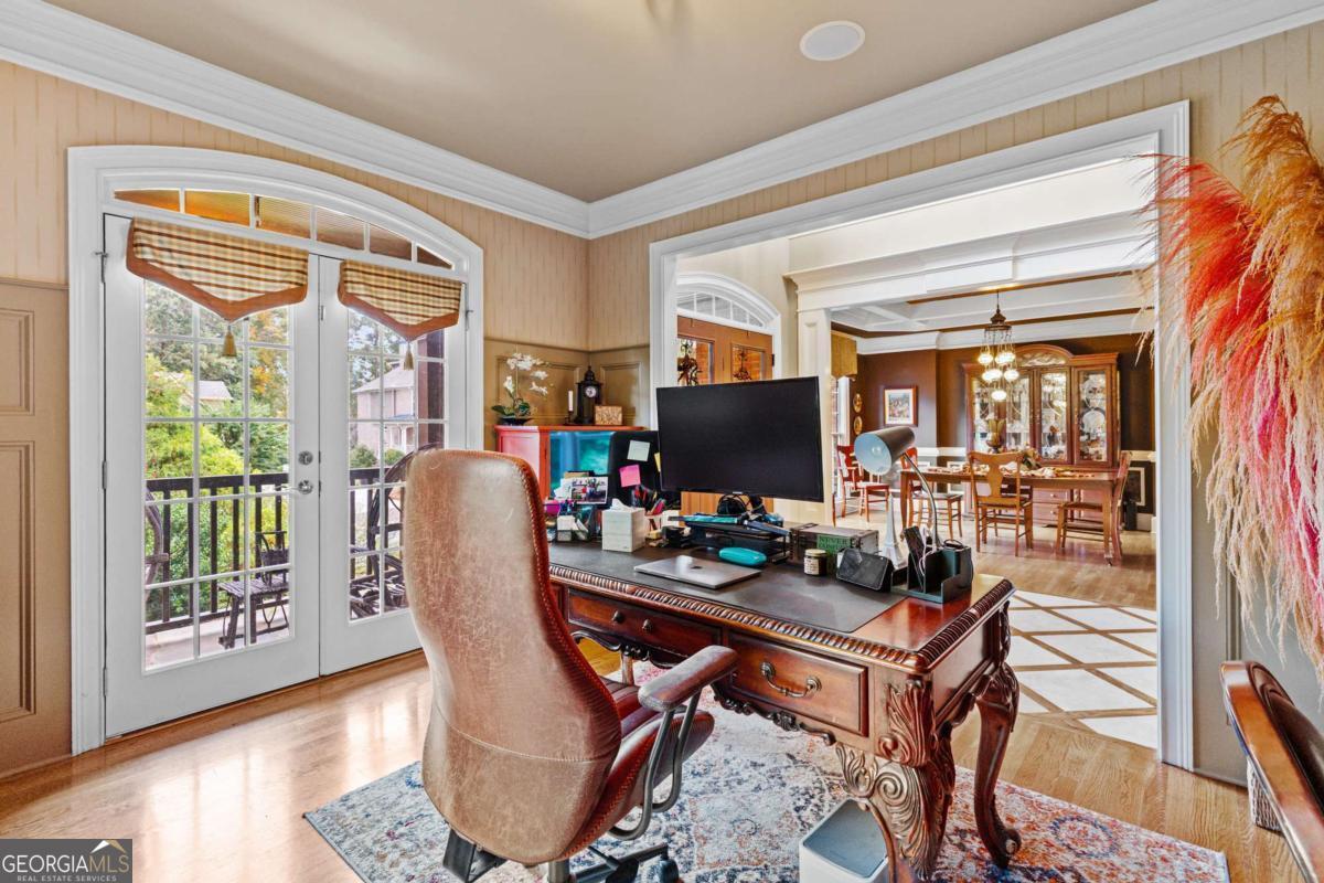 7010 Tree House Way Way