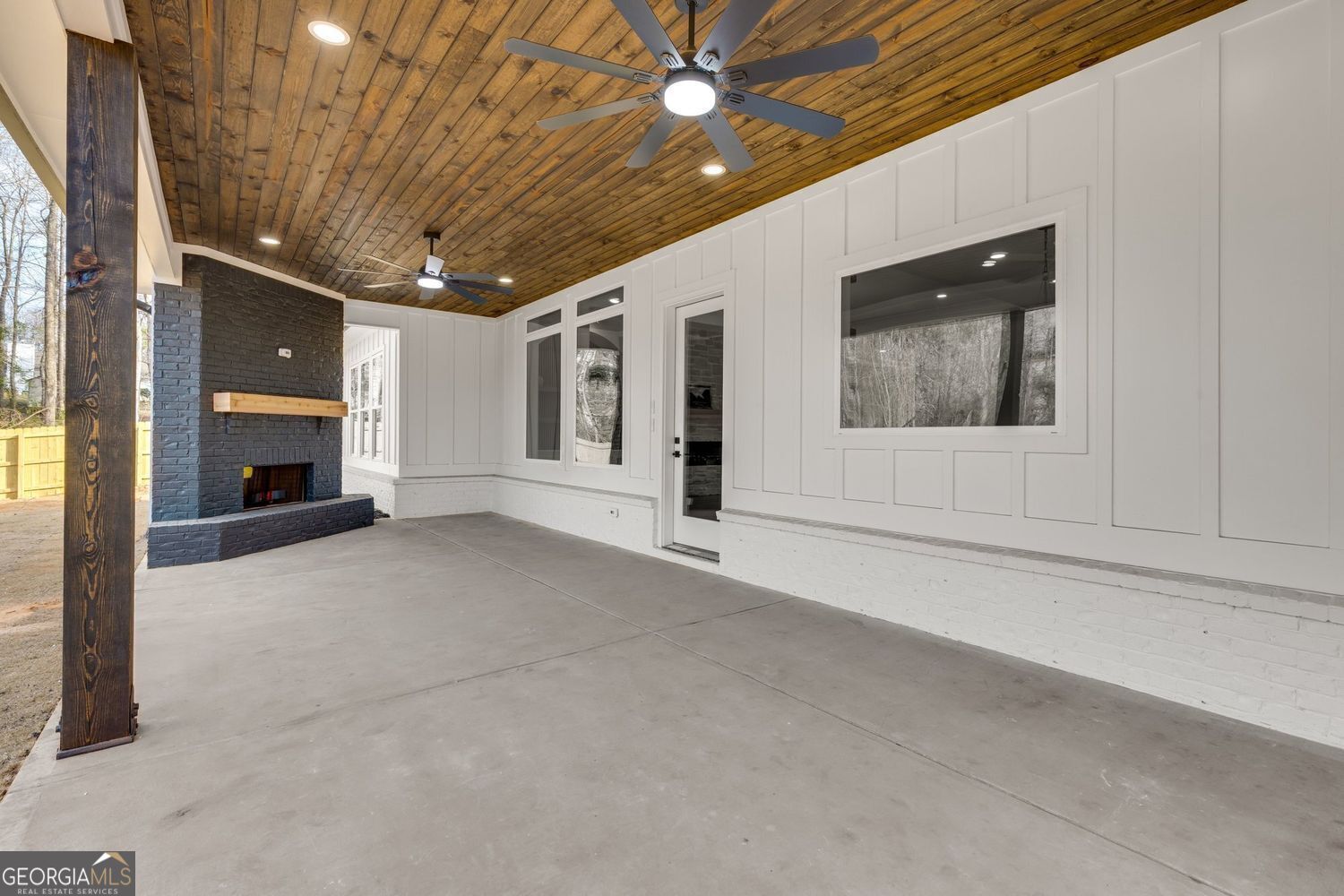 127 Tanners Bridge Road