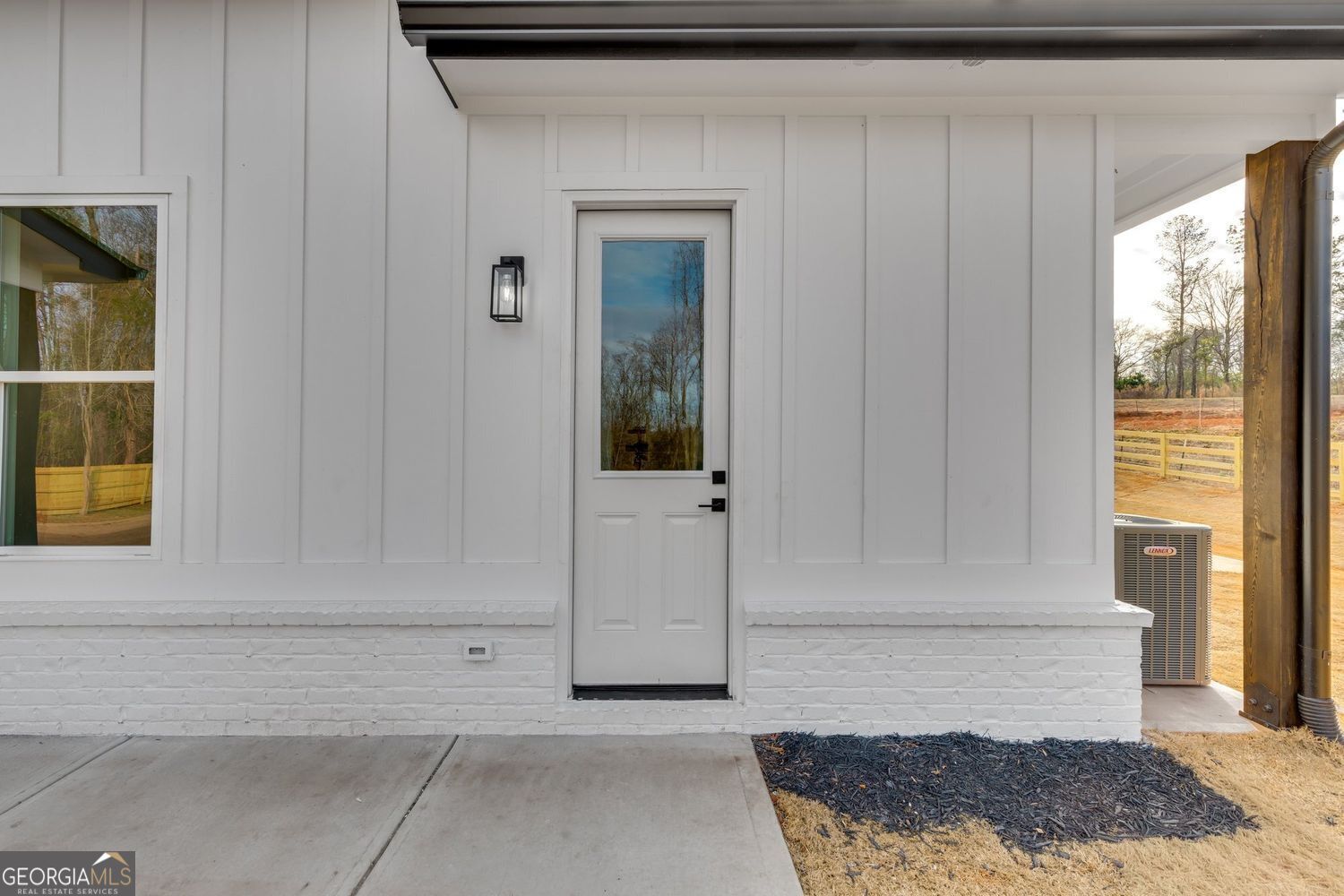 127 Tanners Bridge Road