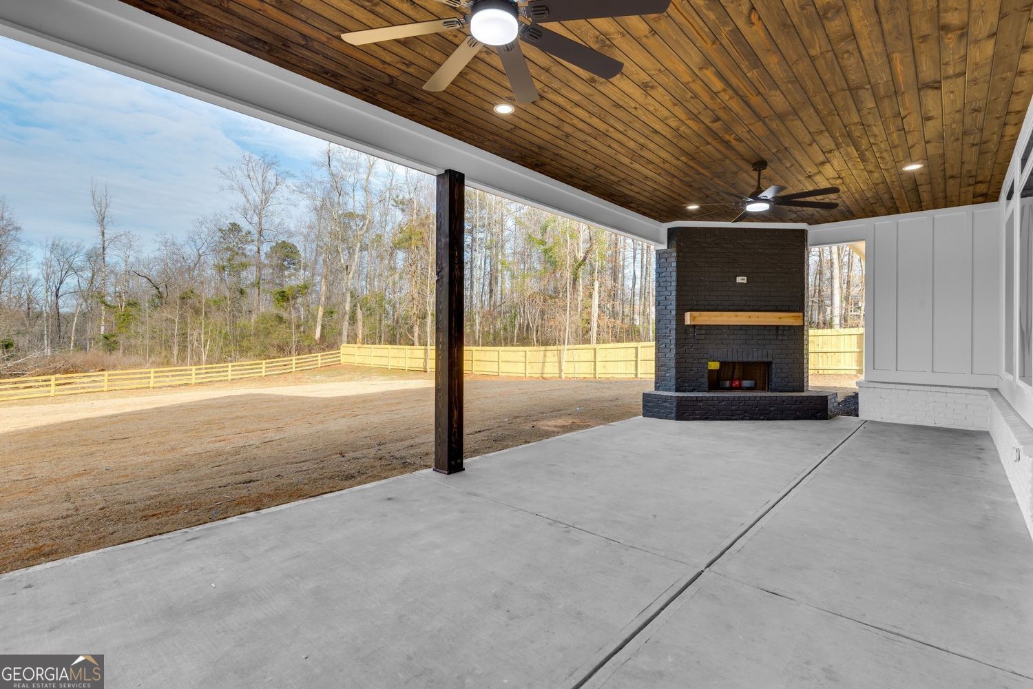 127 Tanners Bridge Road