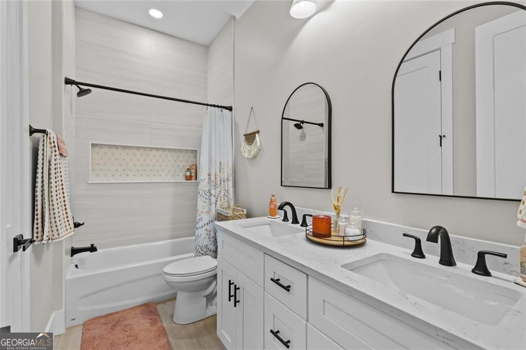 825 Arch Tanner Road