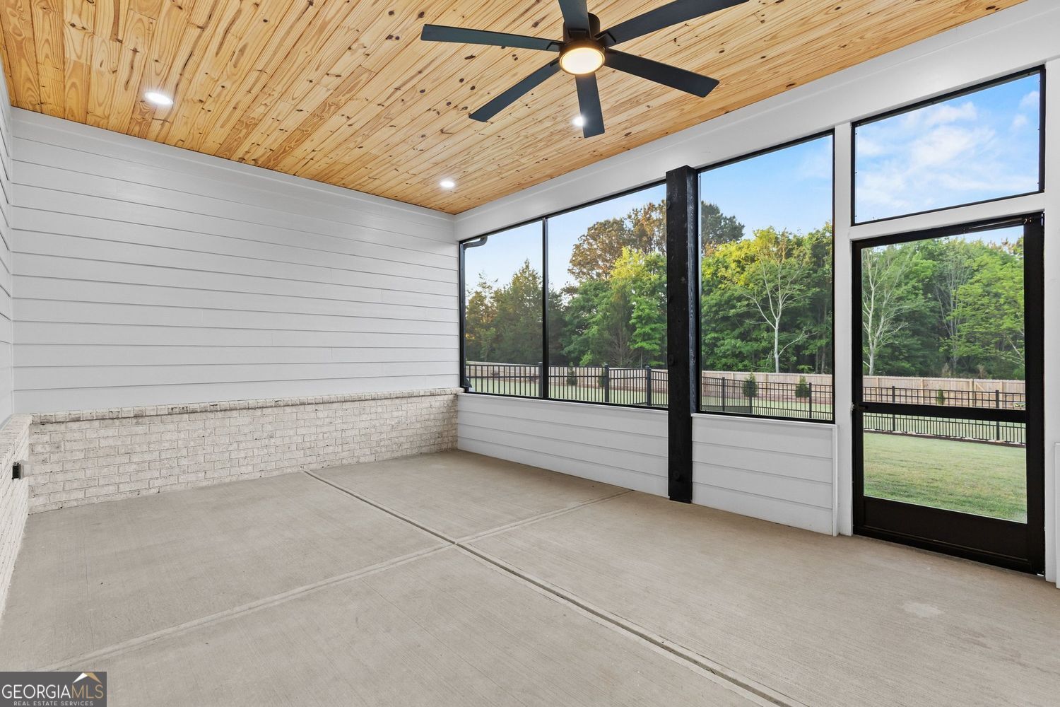 825 Arch Tanner Road