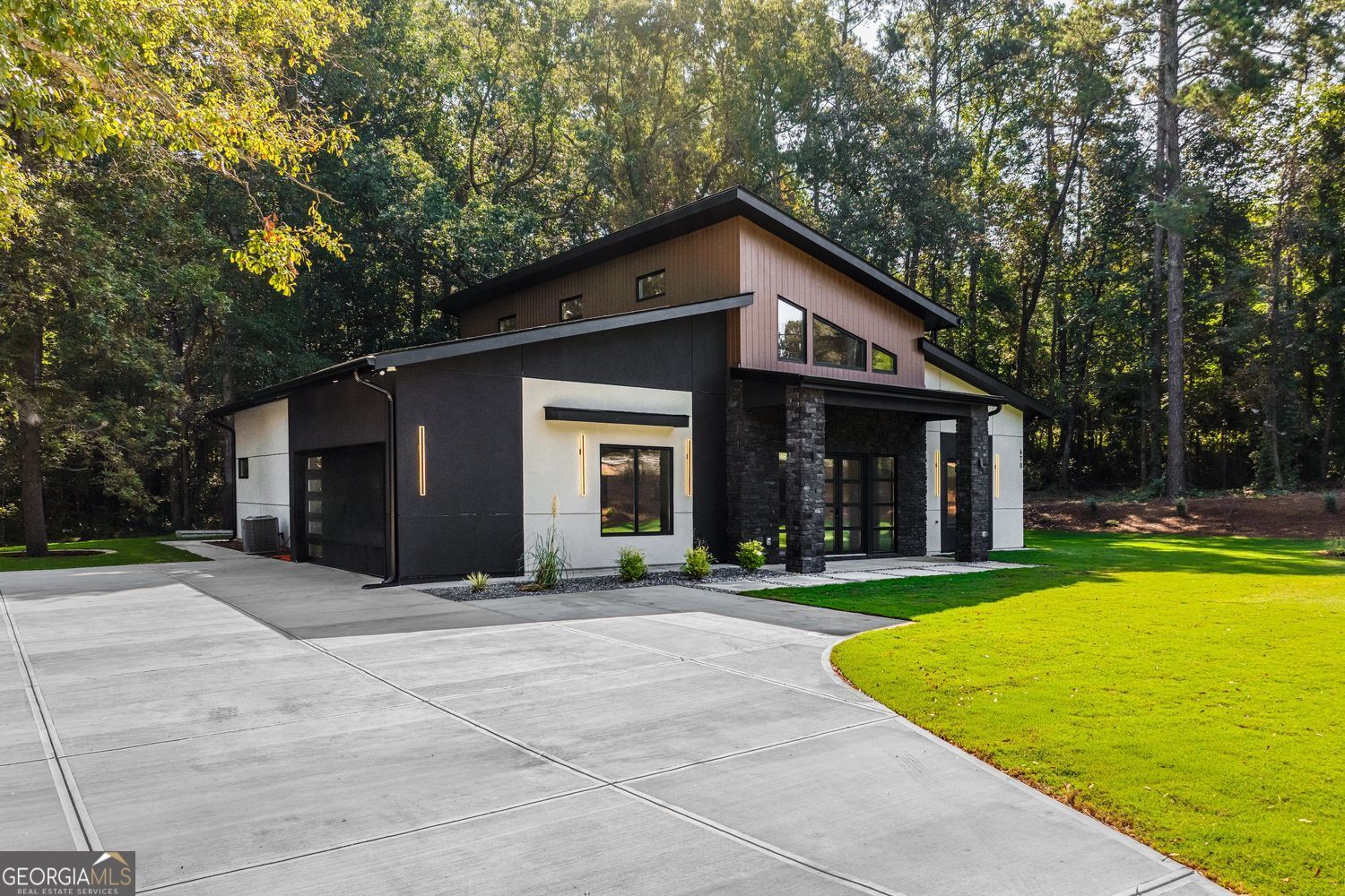 670 Loganville Highway