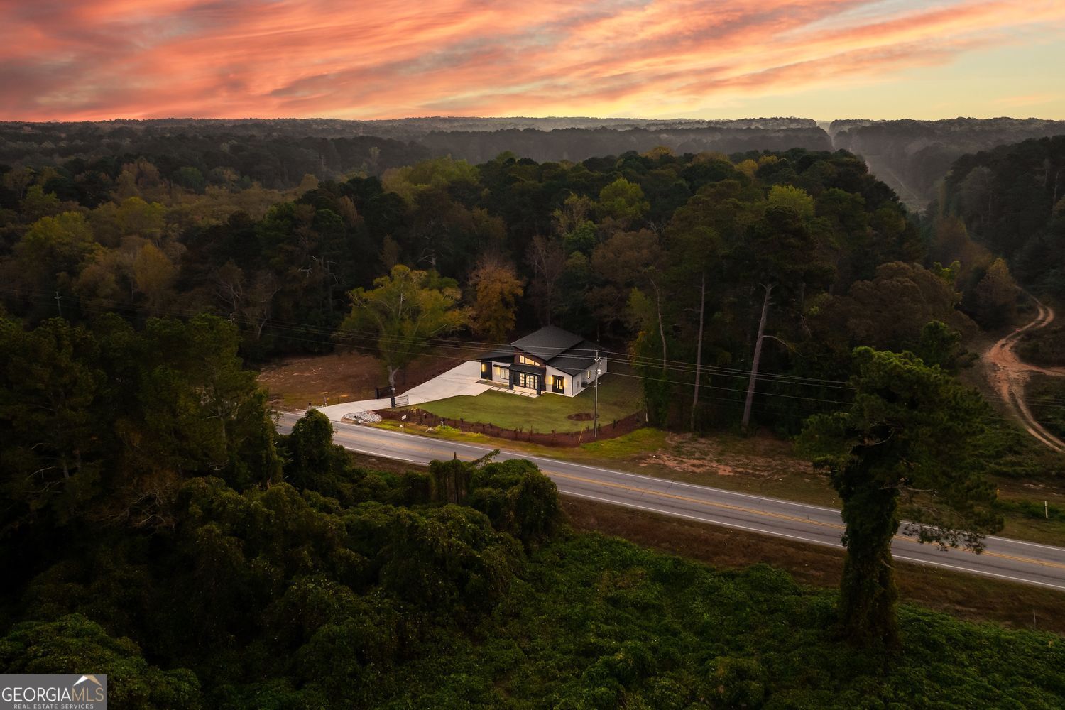 670 Loganville Highway