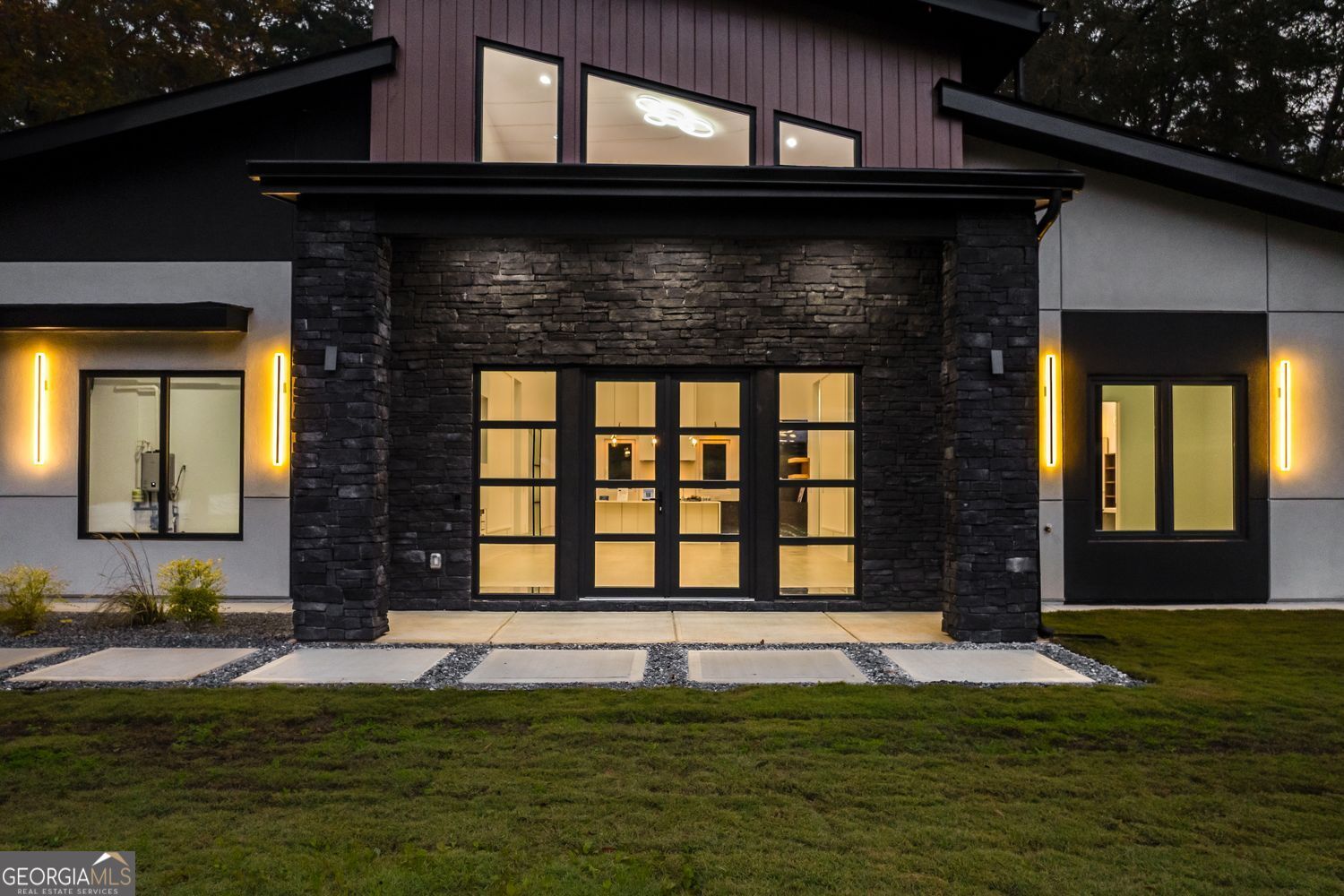 670 Loganville Highway