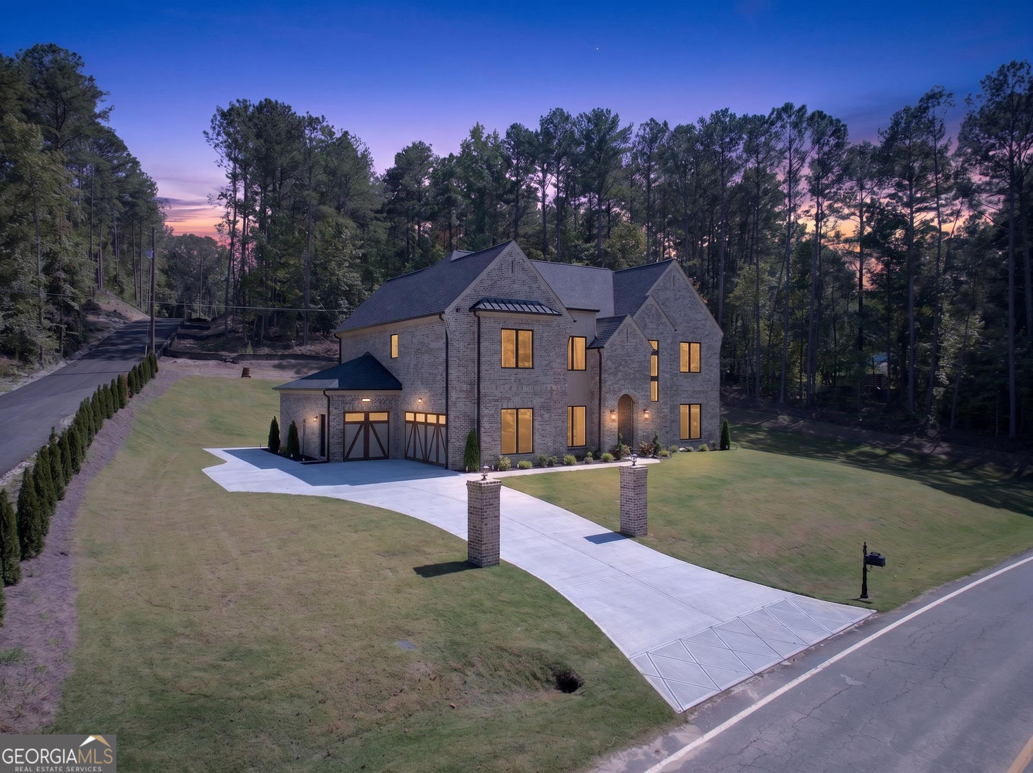 1557 Whitley Road