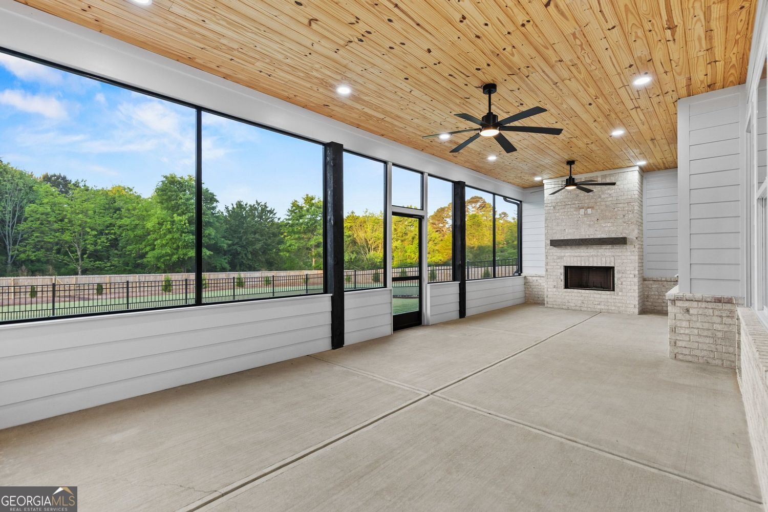 825 Arch Tanner Road