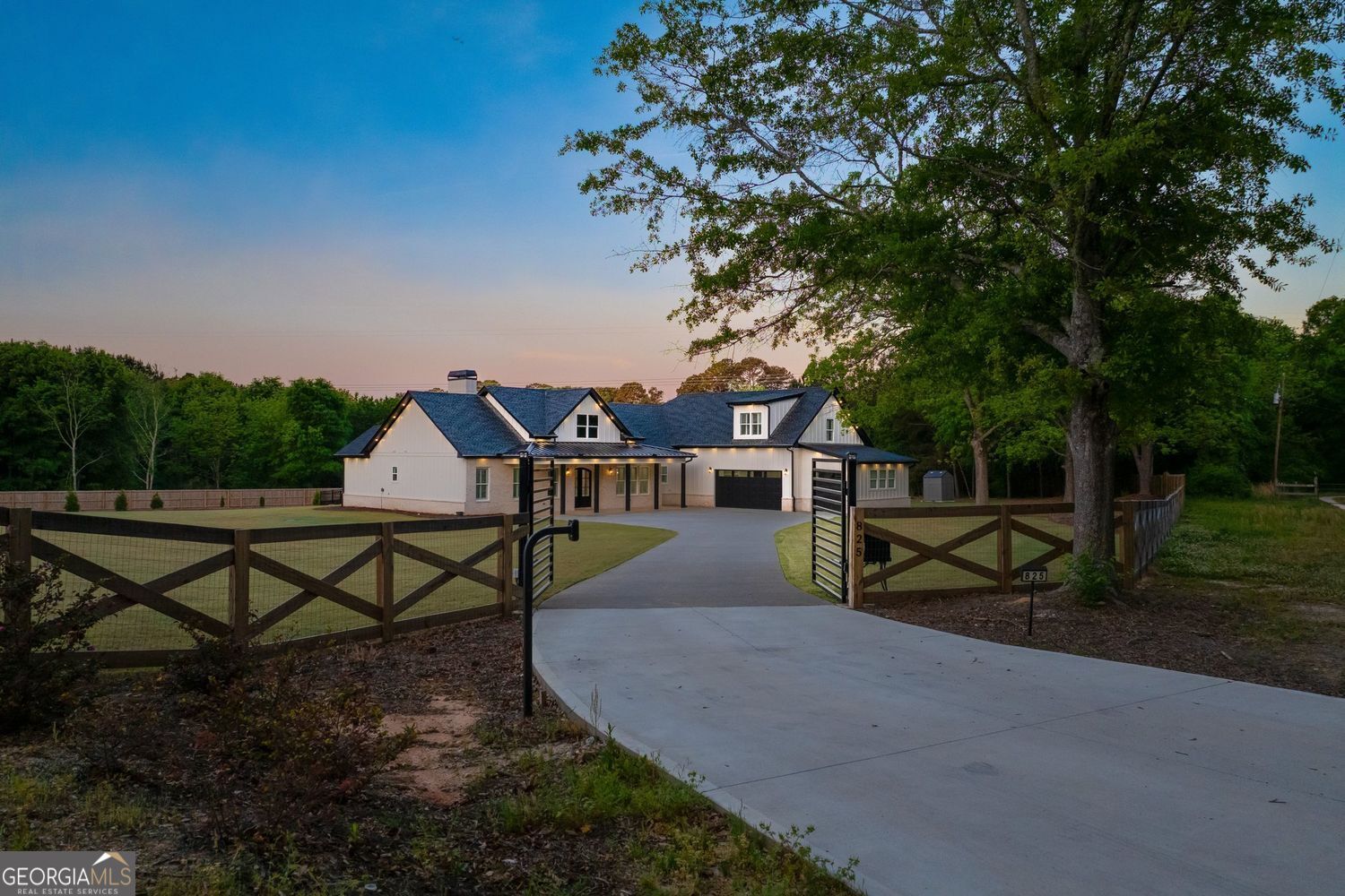 825 Arch Tanner Road