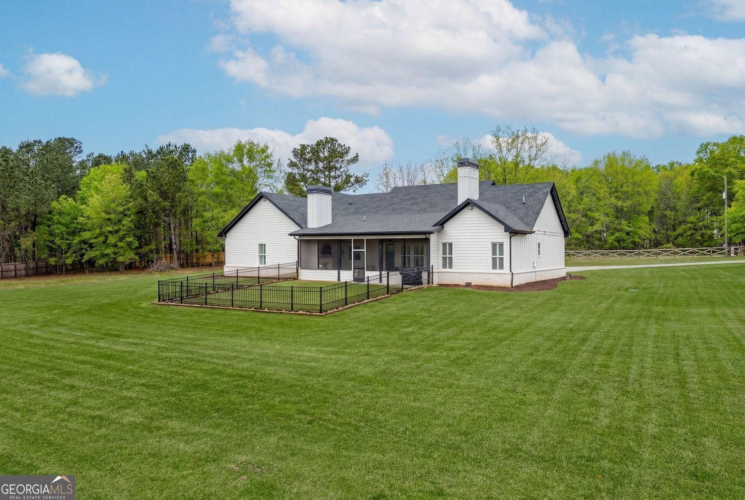 825 Arch Tanner Road