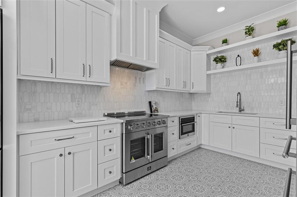 2355 Luke Edwards Road