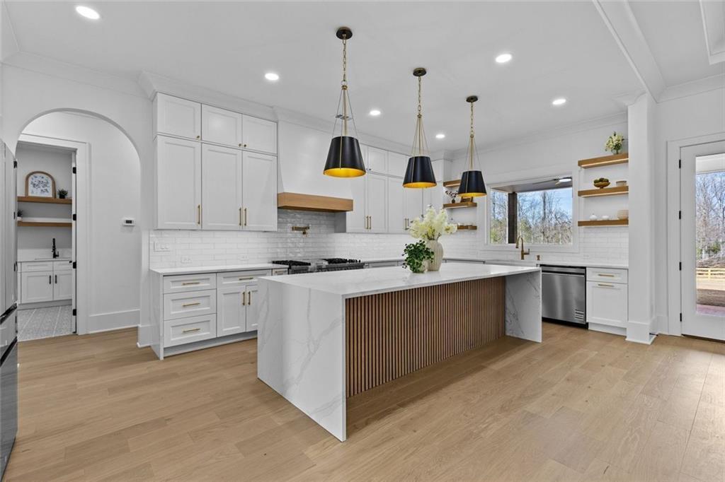 127 Tanners Bridge Road