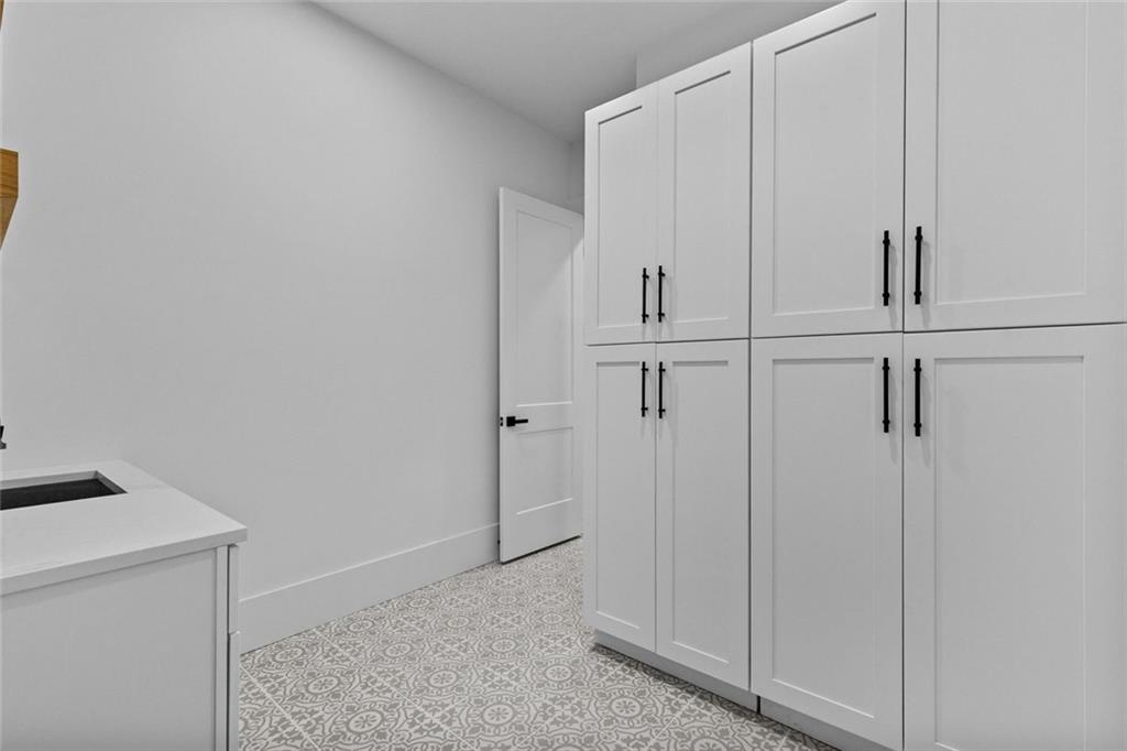 127 Tanners Bridge Road