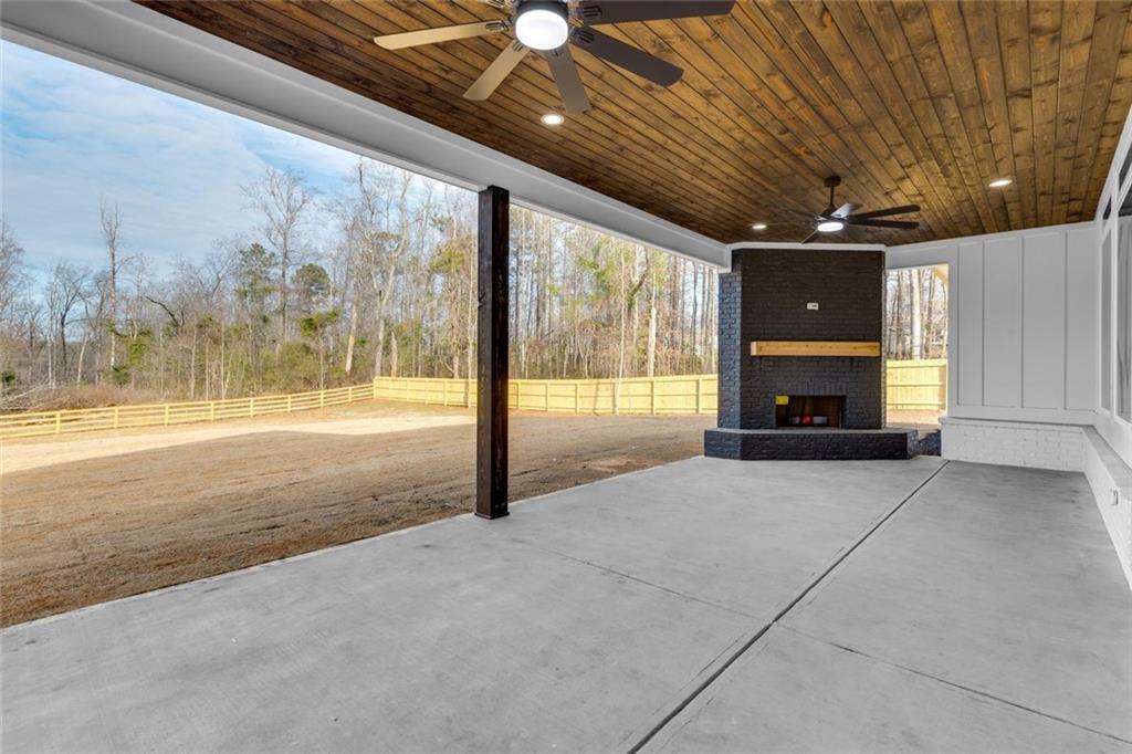 127 Tanners Bridge Road