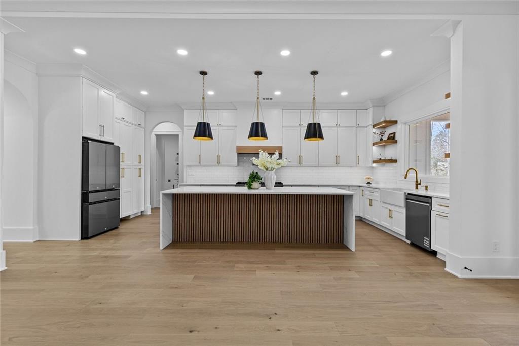 127 Tanners Bridge Road