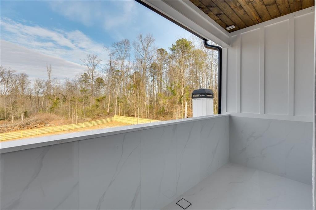 127 Tanners Bridge Road