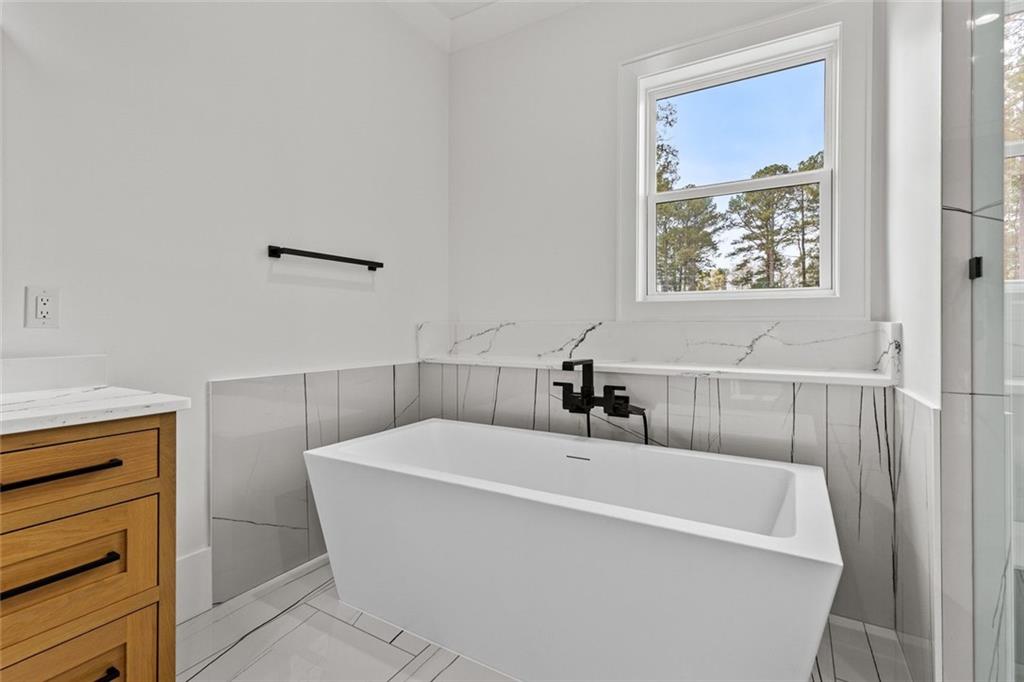 3403 Bold Springs Road NW