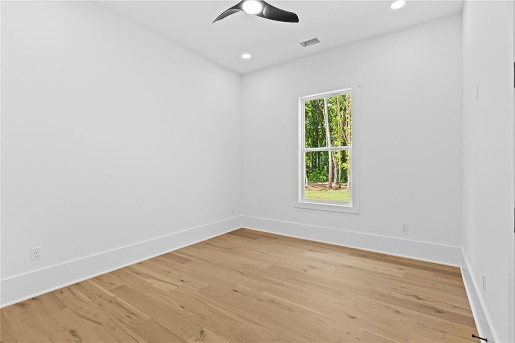 354 Alton Green