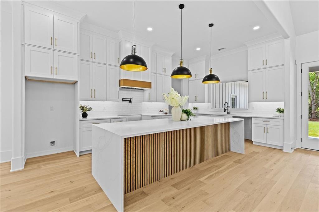 354 Alton Green