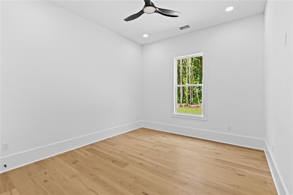 354 Alton Green