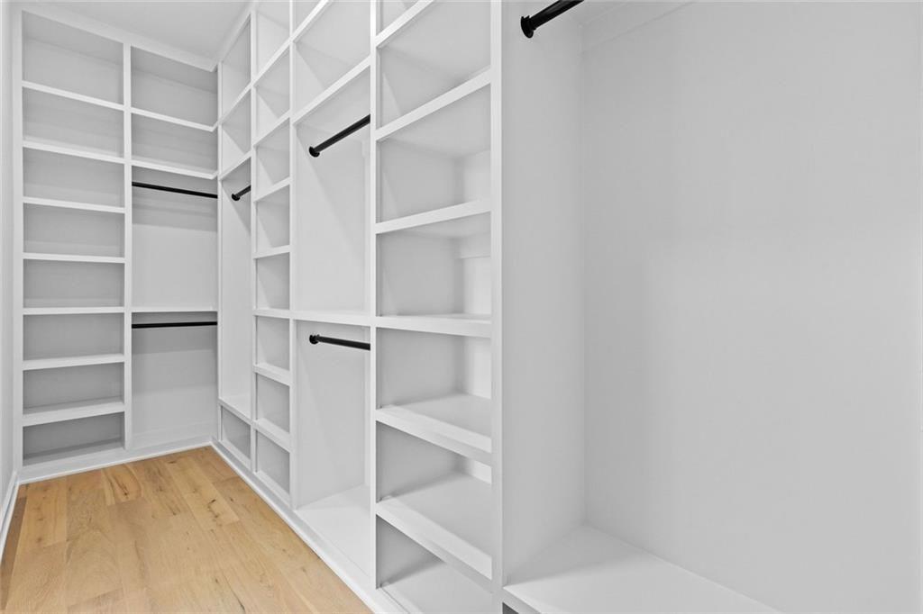 354 Alton Green