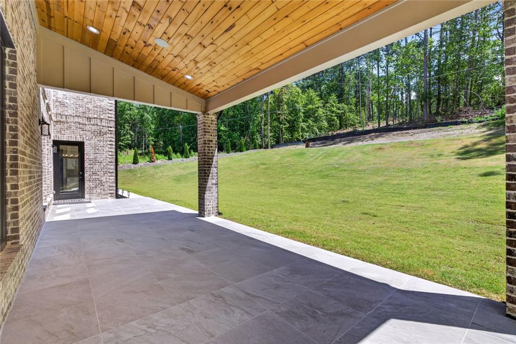 1557 Whitley Road