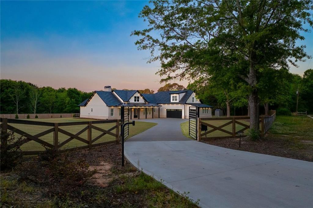 825 Arch Tanner Road