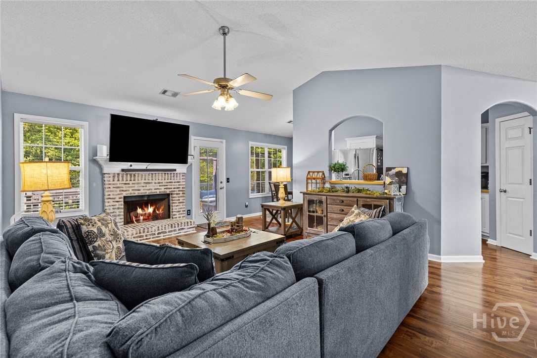 1221 Casper Lane
