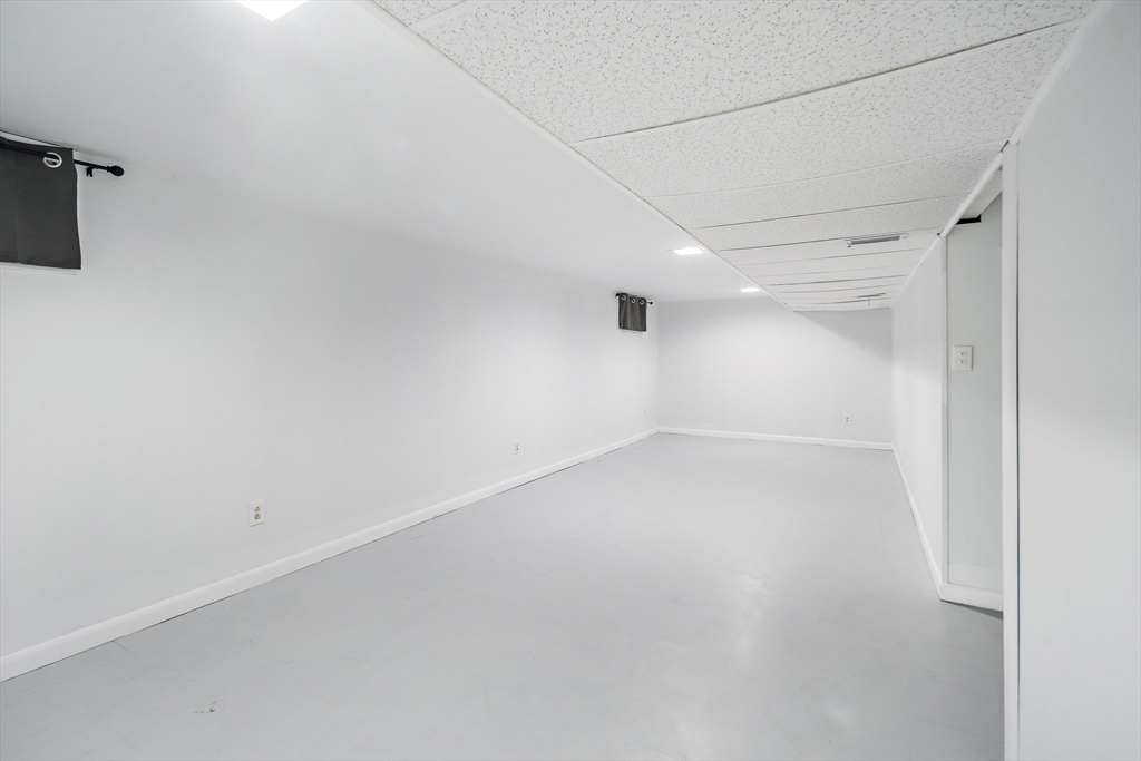 552 Nichols St.