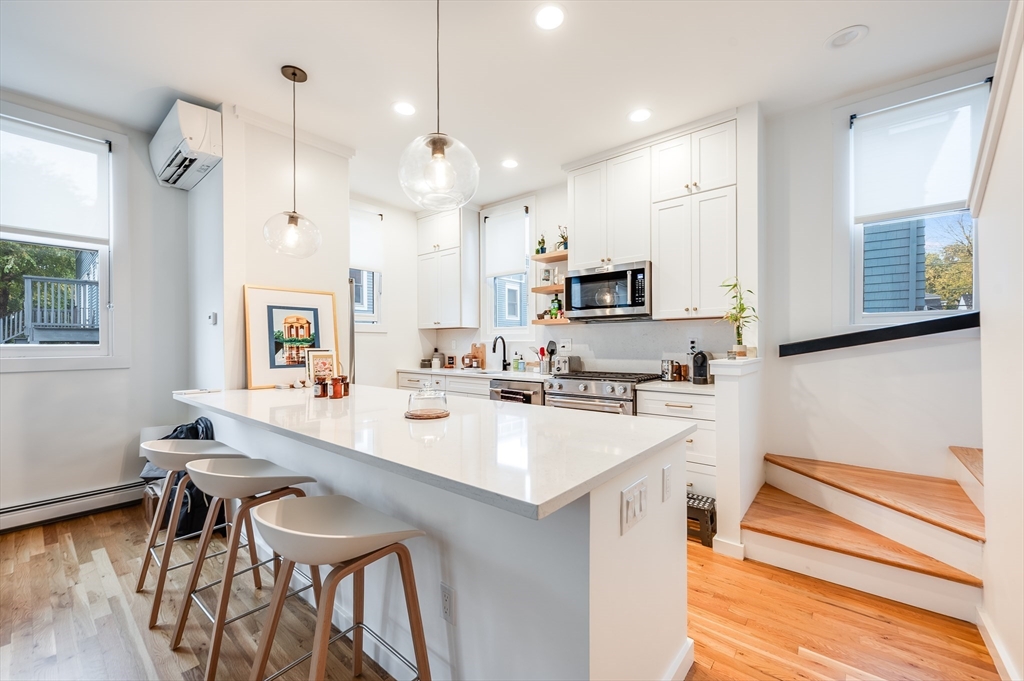 31 Jay St. # C