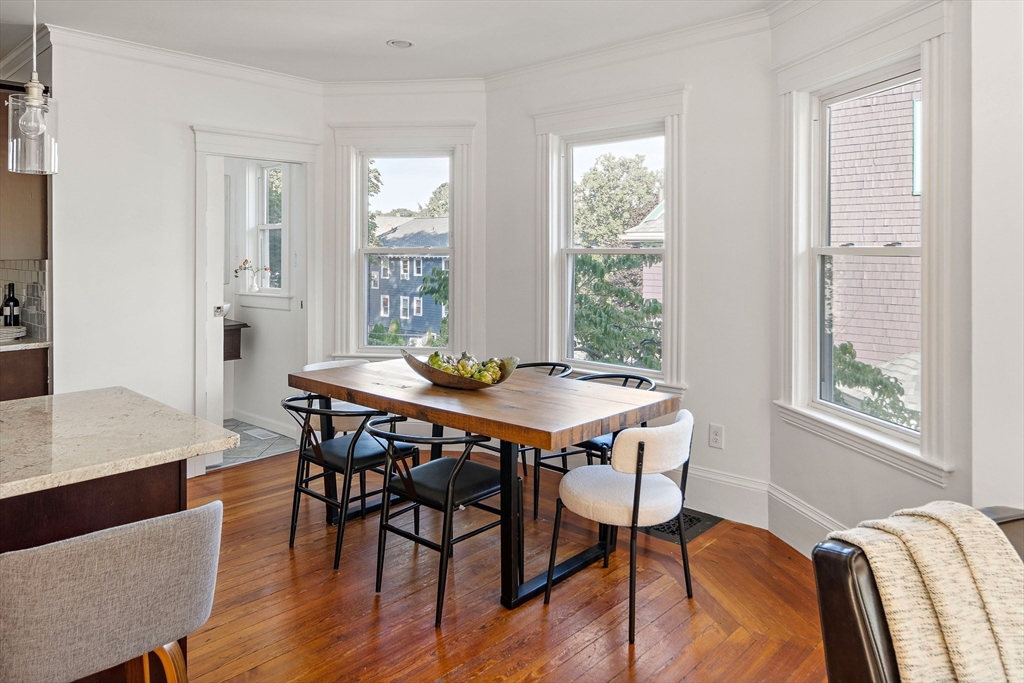 A Captivating Victorian Condo in A Fantastic Neighborhood