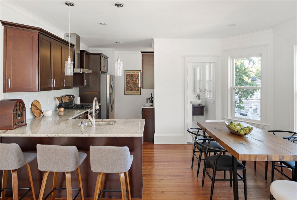 A Captivating Victorian Condo in A Fantastic Neighborhood