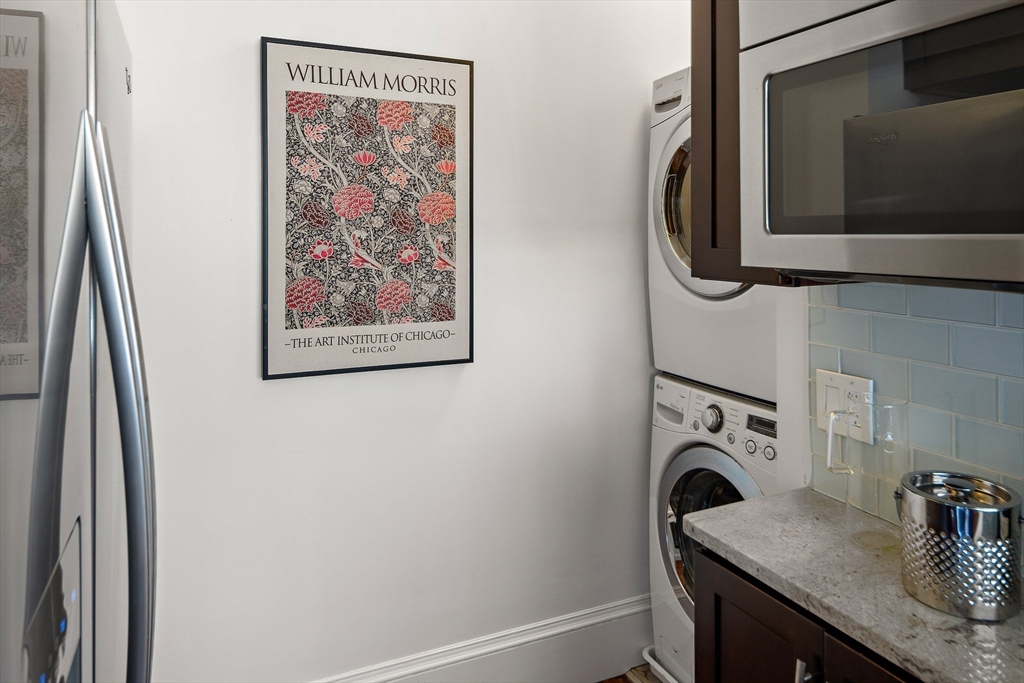A Captivating Victorian Condo in A Fantastic Neighborhood