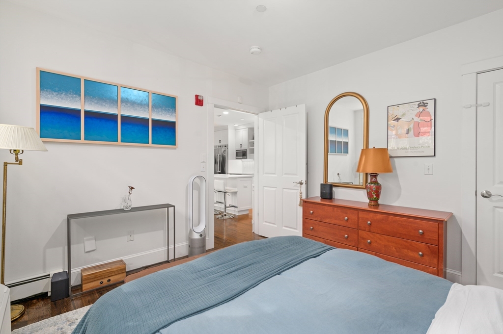 A Gorgeous Corner Condo With 2 Private Entrances