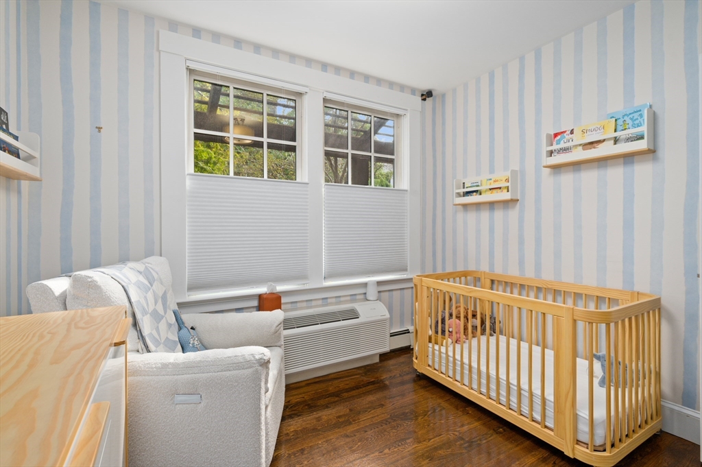 A Gorgeous Corner Condo With 2 Private Entrances