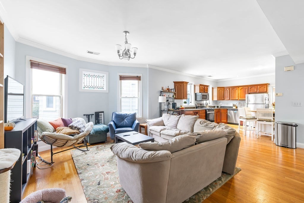 106 Chester St. # 3