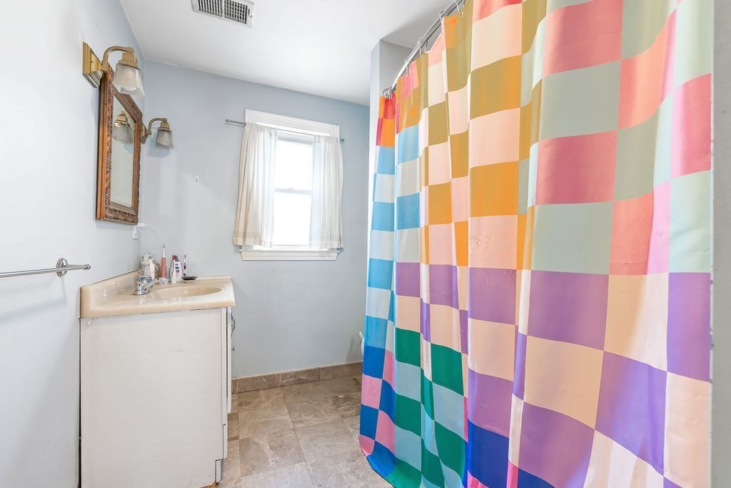 106 Chester St. # 3